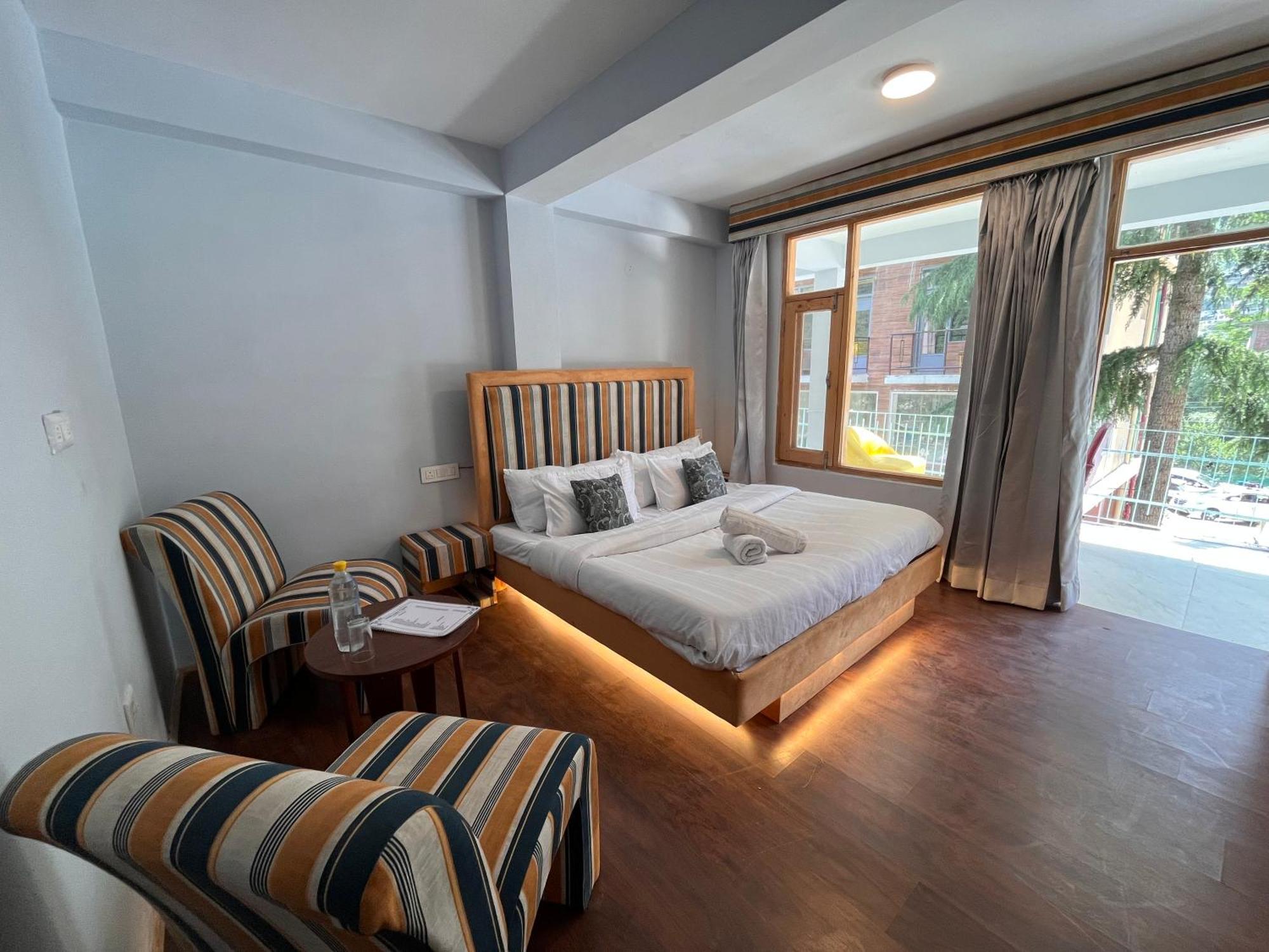Hotel English Rose, #Personal Parking, #Petfriendly, #Garden, #Bonfire Under The Stars Manāli Exteriér fotografie