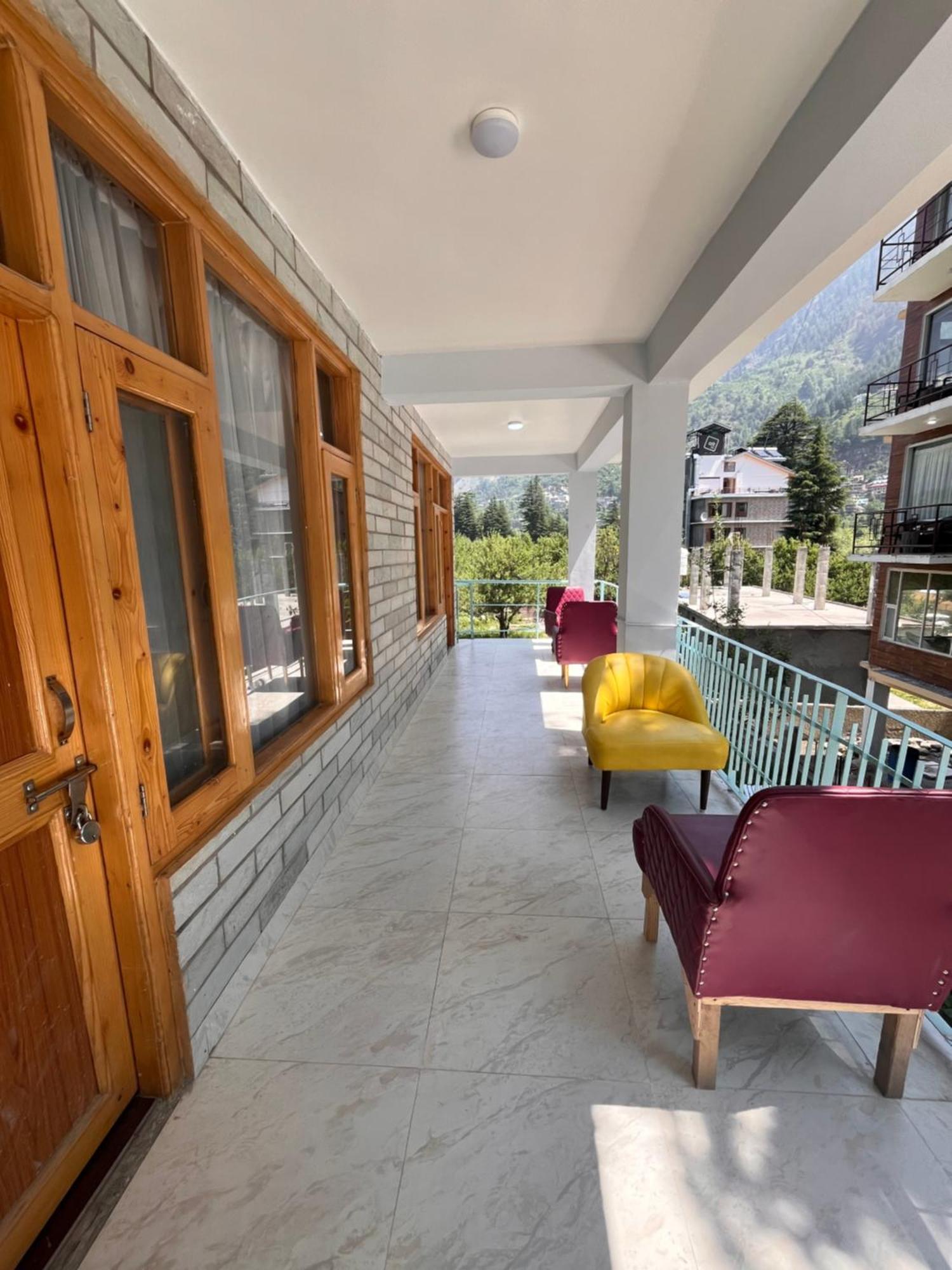 Hotel English Rose, #Personal Parking, #Petfriendly, #Garden, #Bonfire Under The Stars Manāli Exteriér fotografie