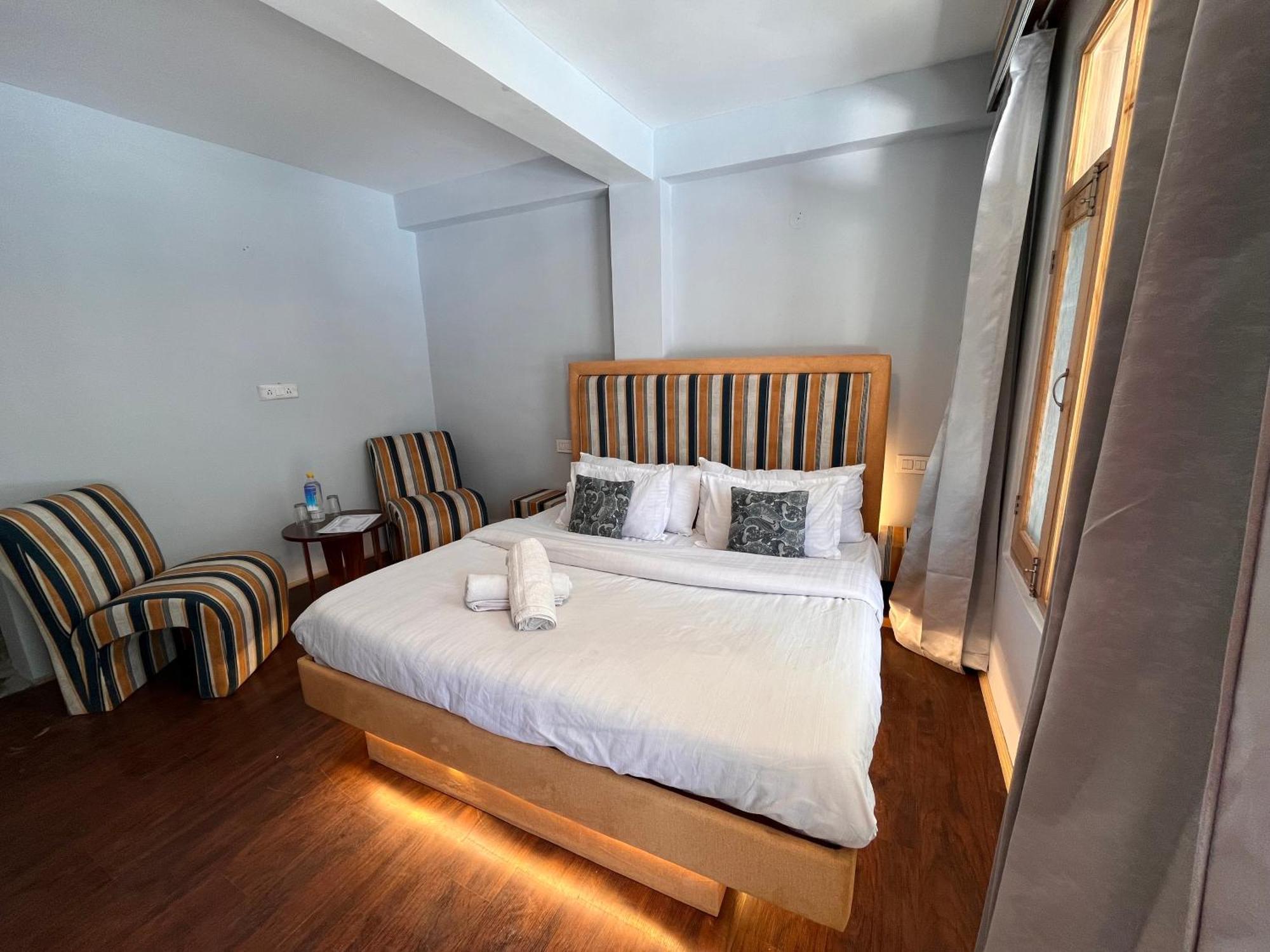 Hotel English Rose, #Personal Parking, #Petfriendly, #Garden, #Bonfire Under The Stars Manāli Exteriér fotografie