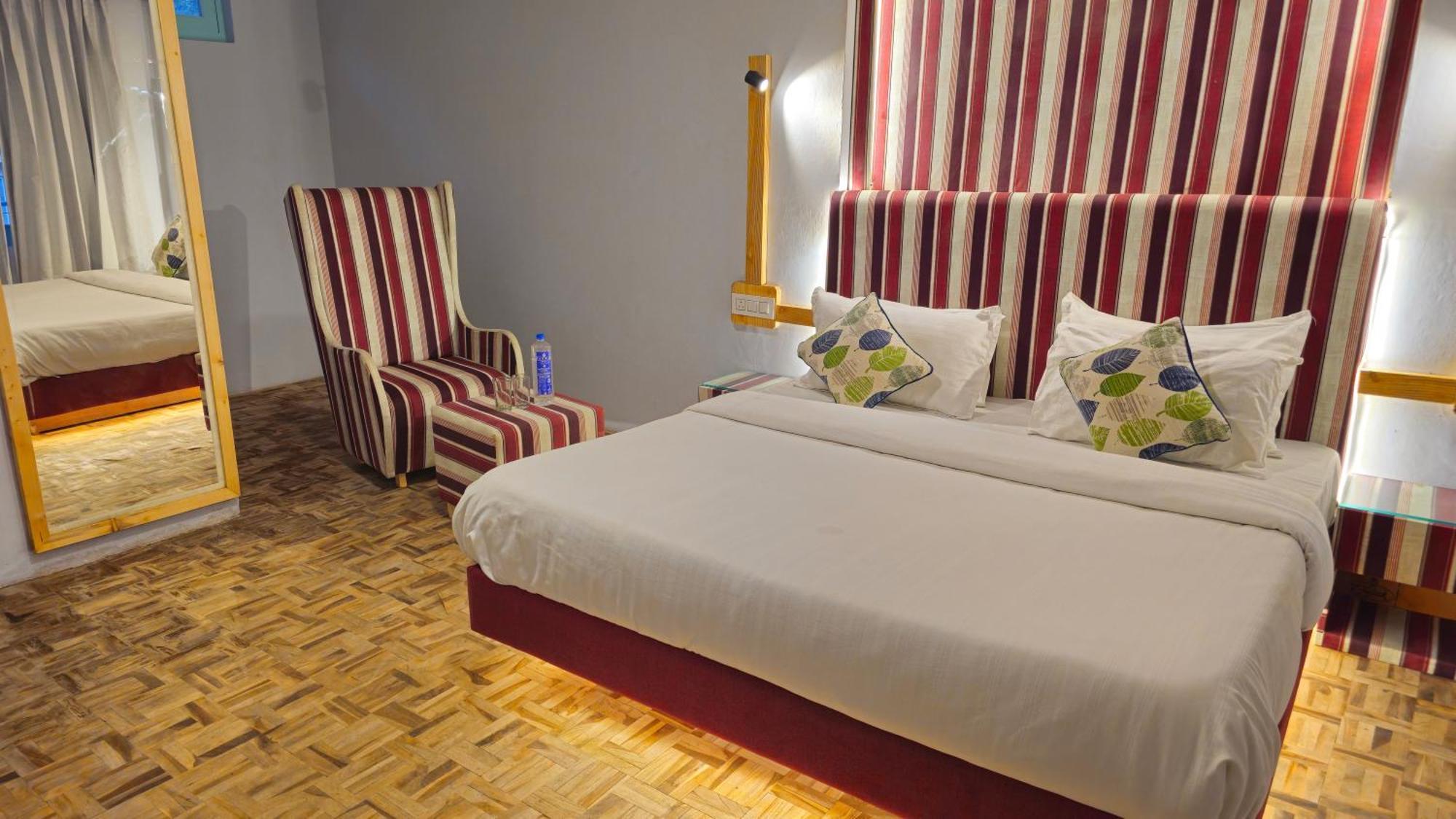 Hotel English Rose, #Personal Parking, #Petfriendly, #Garden, #Bonfire Under The Stars Manāli Exteriér fotografie