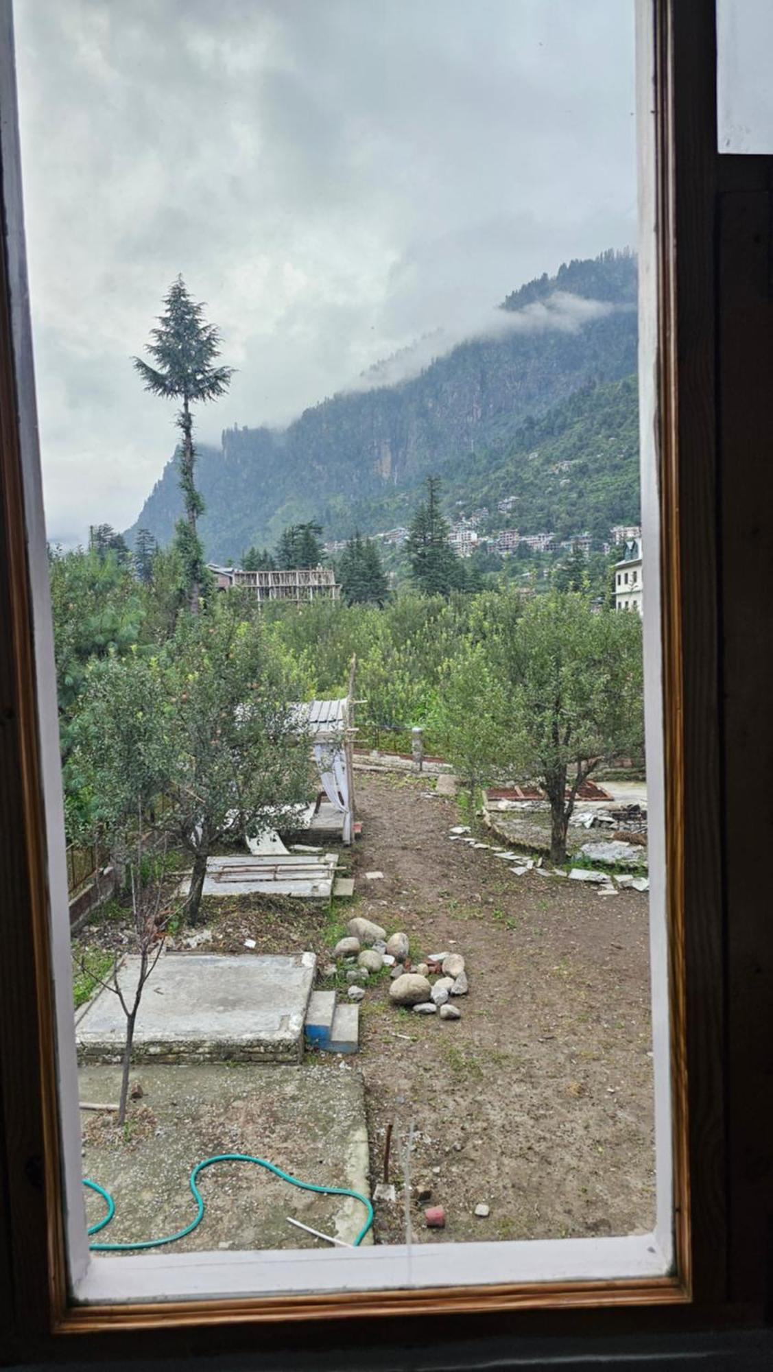 Hotel English Rose, #Personal Parking, #Petfriendly, #Garden, #Bonfire Under The Stars Manāli Exteriér fotografie
