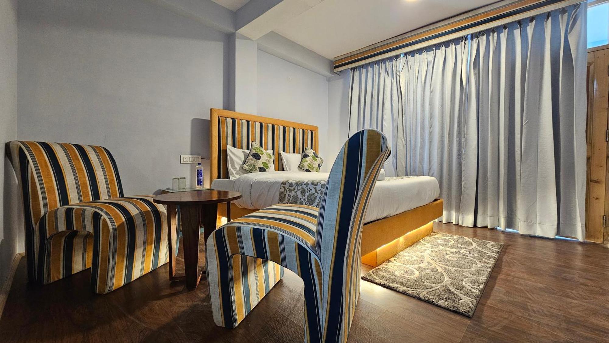 Hotel English Rose, #Personal Parking, #Petfriendly, #Garden, #Bonfire Under The Stars Manāli Exteriér fotografie