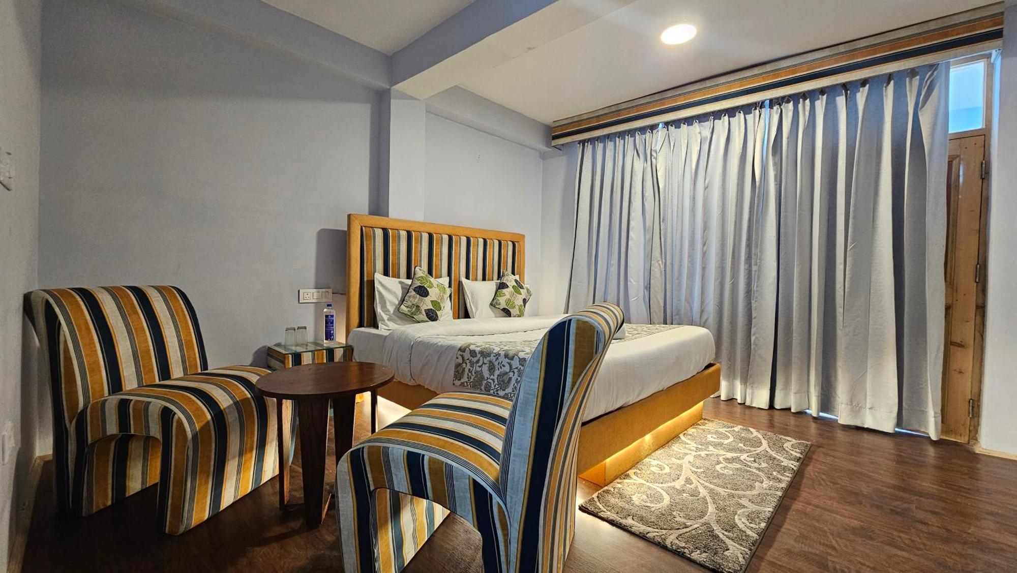 Hotel English Rose, #Personal Parking, #Petfriendly, #Garden, #Bonfire Under The Stars Manāli Exteriér fotografie
