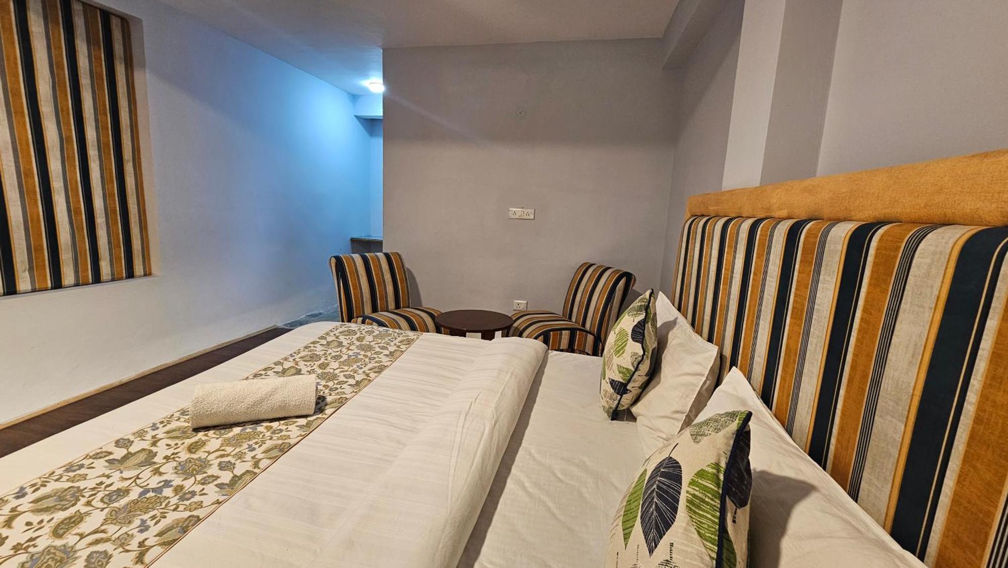 Hotel English Rose, #Personal Parking, #Petfriendly, #Garden, #Bonfire Under The Stars Manāli Exteriér fotografie